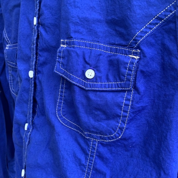 🌟2 for $12🌟Tommy Hilfiger Button down Top - Picture 4 of 5